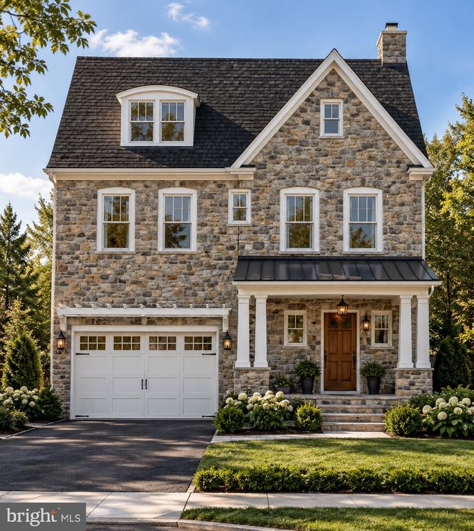 10 STRAFFORD WALK