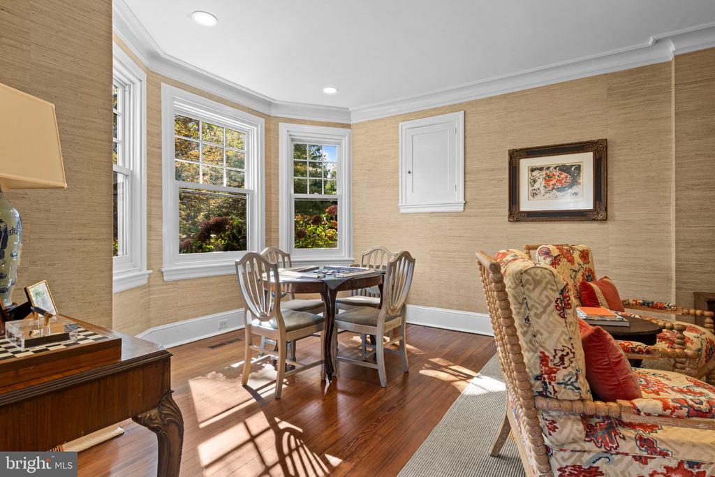 305 AUDUBON AVENUE