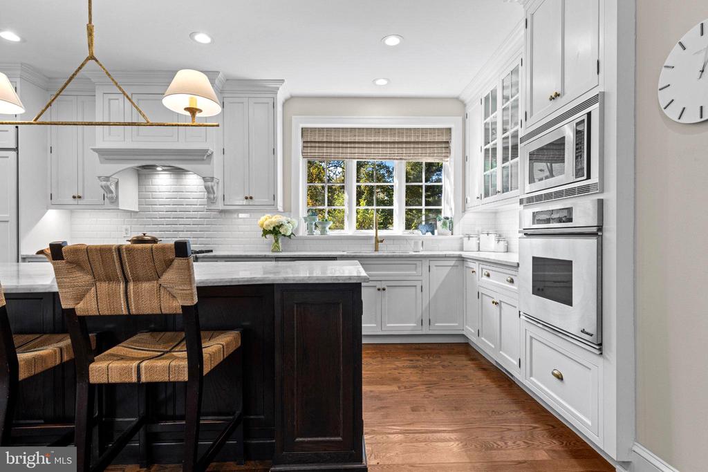 305 AUDUBON AVENUE