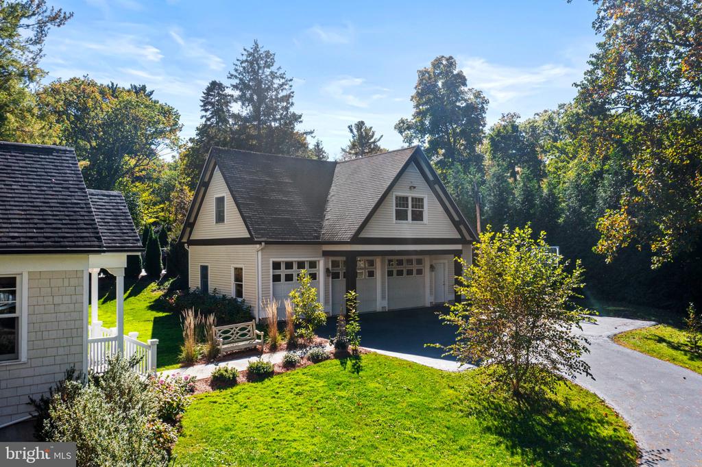 305 AUDUBON AVENUE