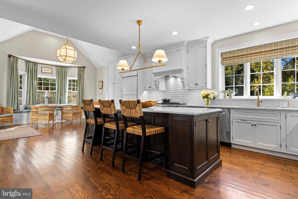 305 AUDUBON AVENUE