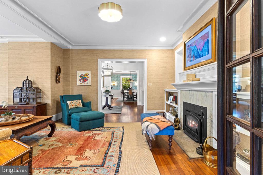 305 AUDUBON AVENUE
