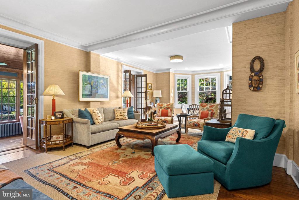 305 AUDUBON AVENUE