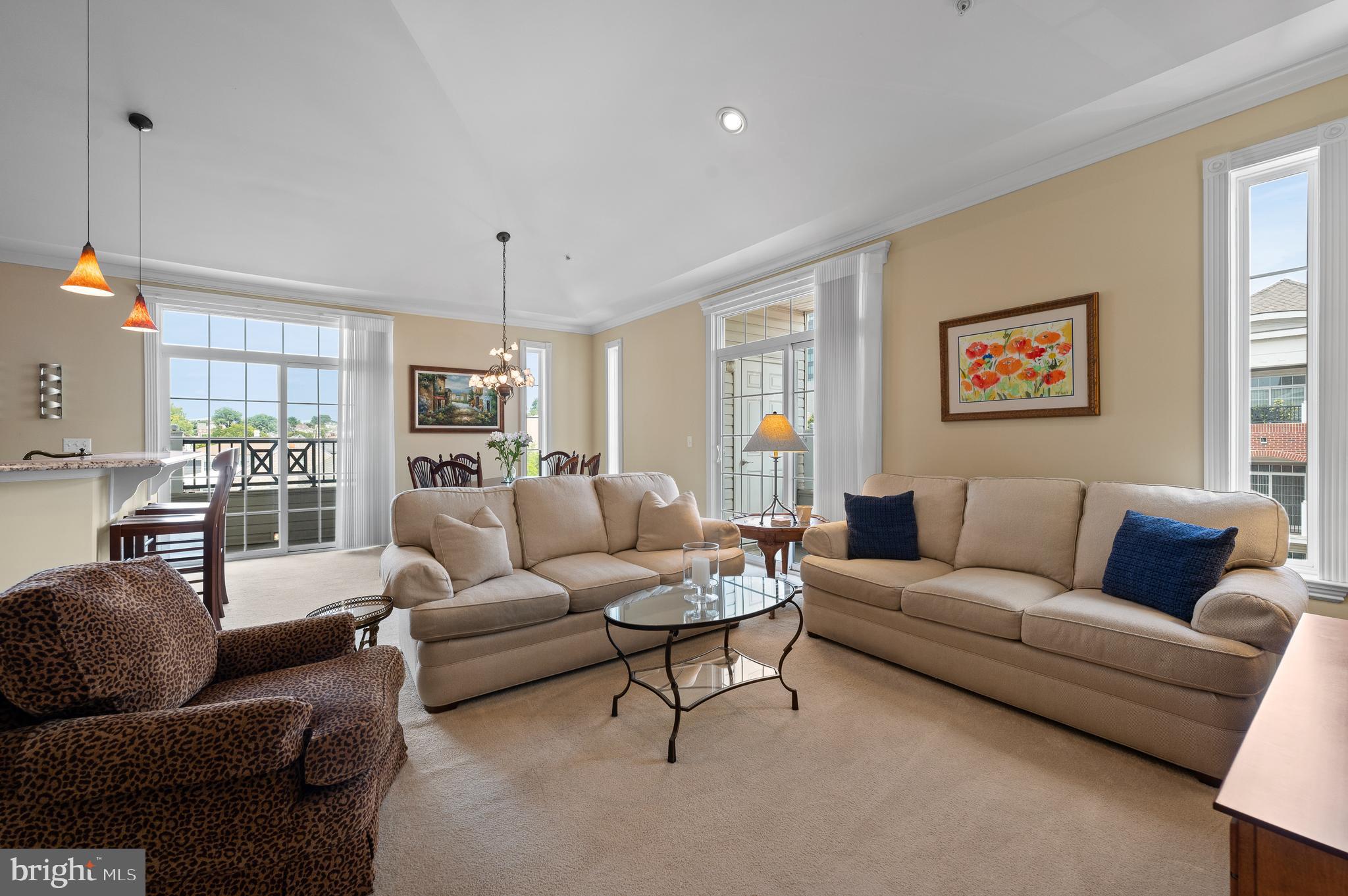 300 W Elm St #2434
