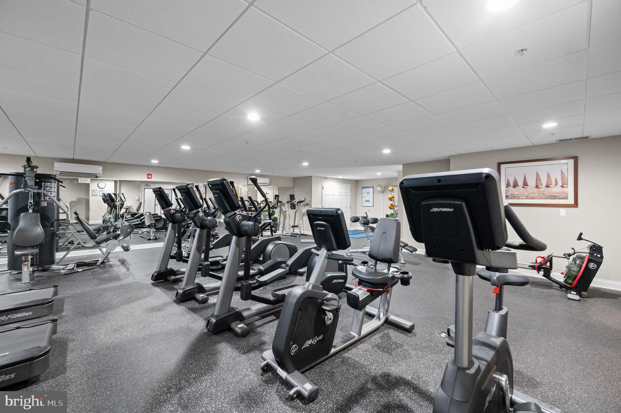 300 W Elm St #2434