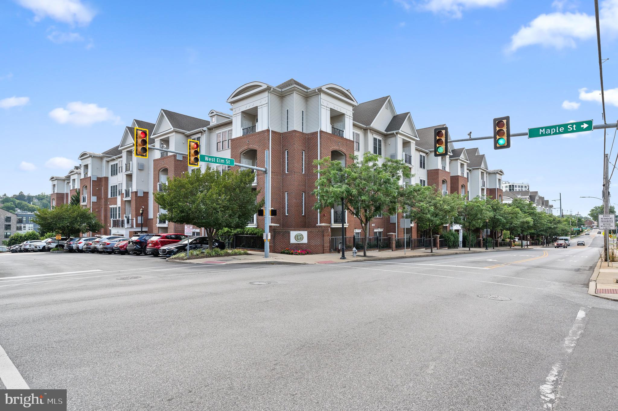 300 W Elm St #2434