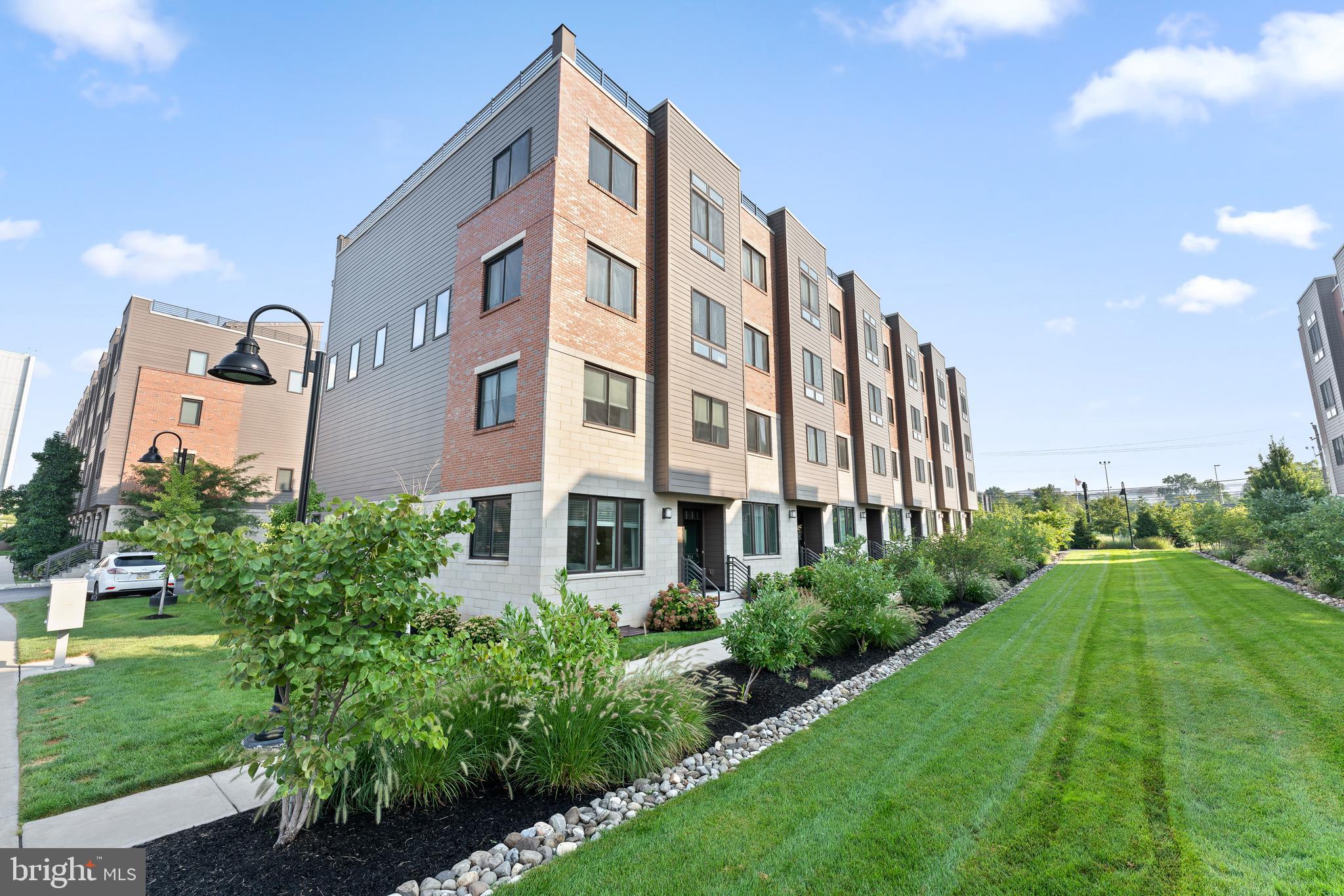 701 Lakeview Ct #Bldg 700