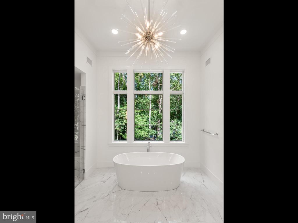 29 SANDRINGHAM ROAD