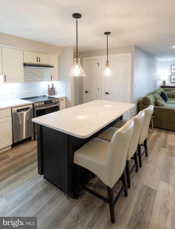 11309 VALLEY FORGE CIRCLE 1309