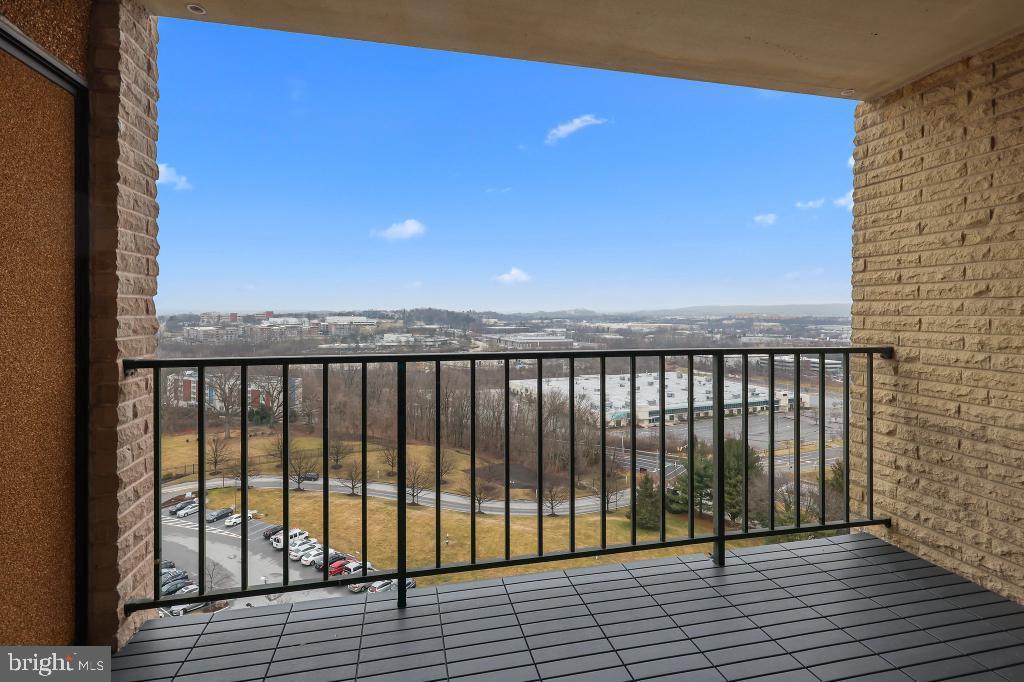 11309 VALLEY FORGE CIRCLE 1309