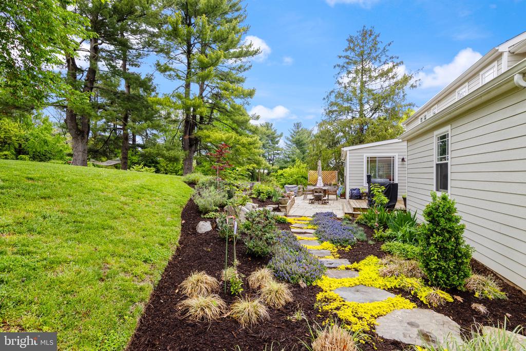 1540 BRIAR HILL ROAD