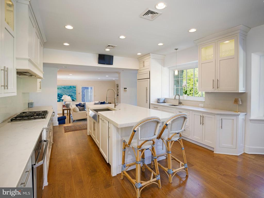 454 MORENO ROAD