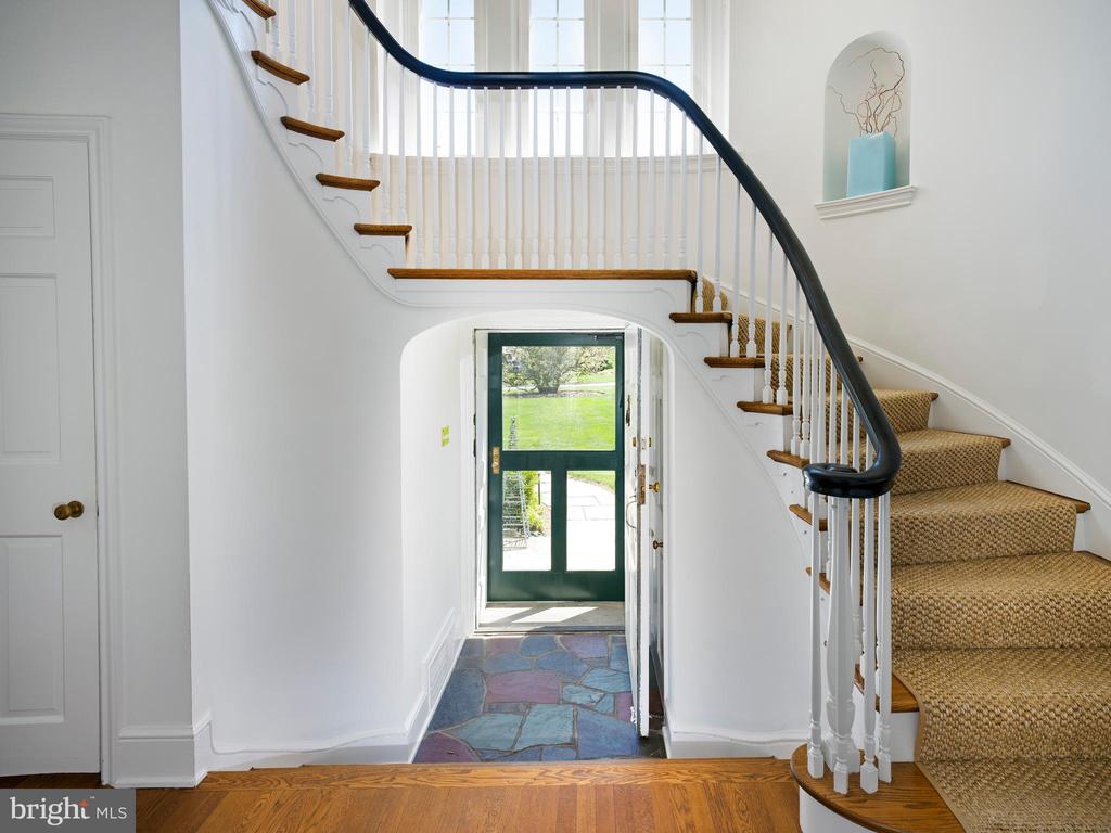454 MORENO ROAD