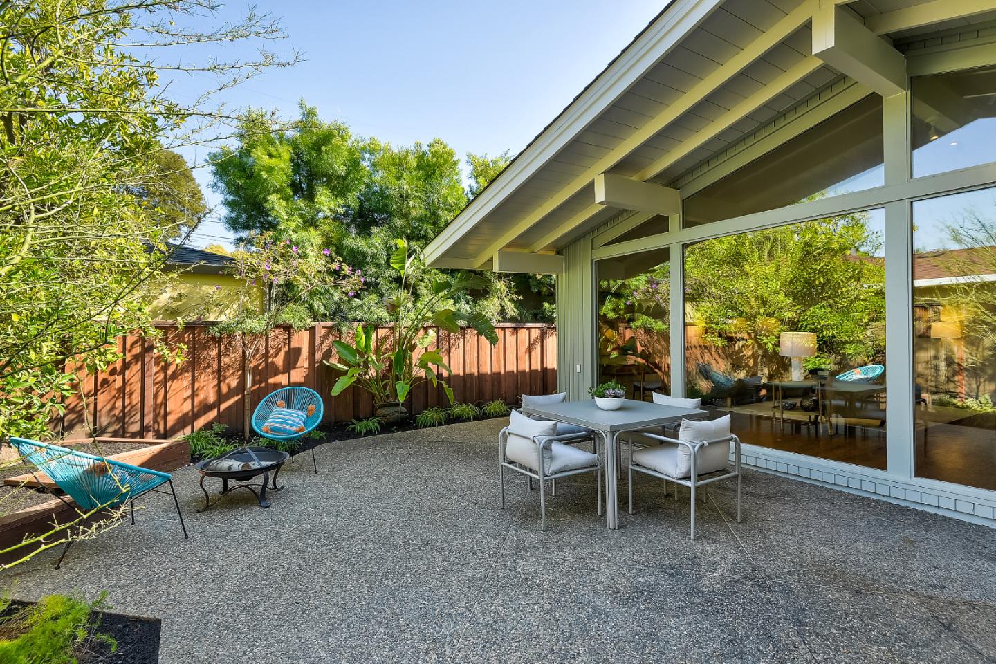 3011 Ross RD