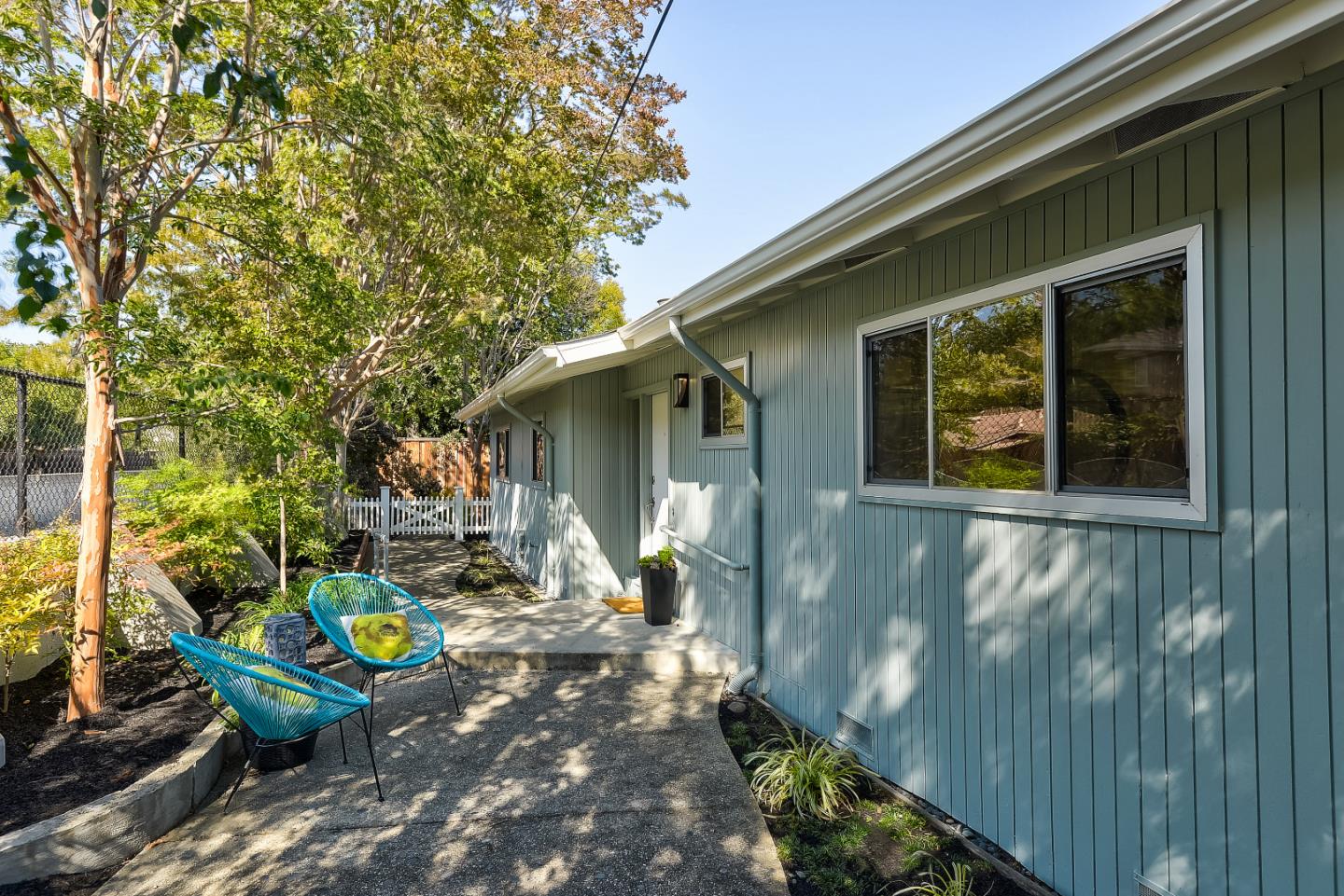3011 Ross RD