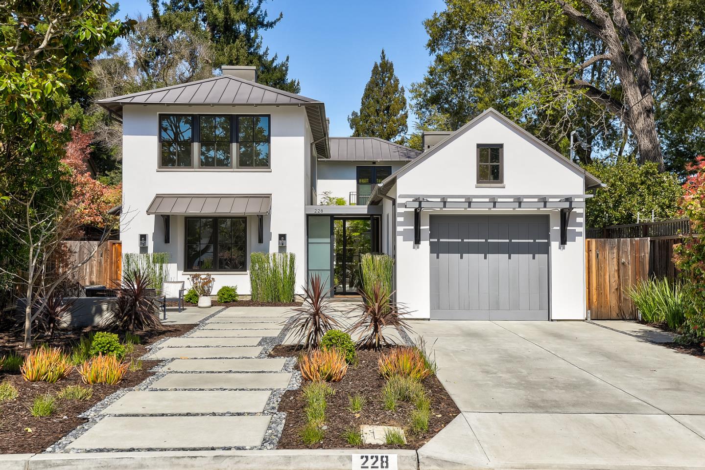 228 Princeton RD
