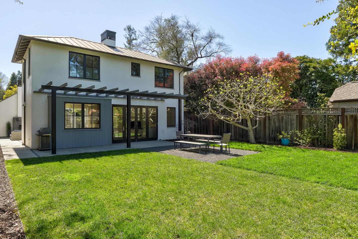228 Princeton RD