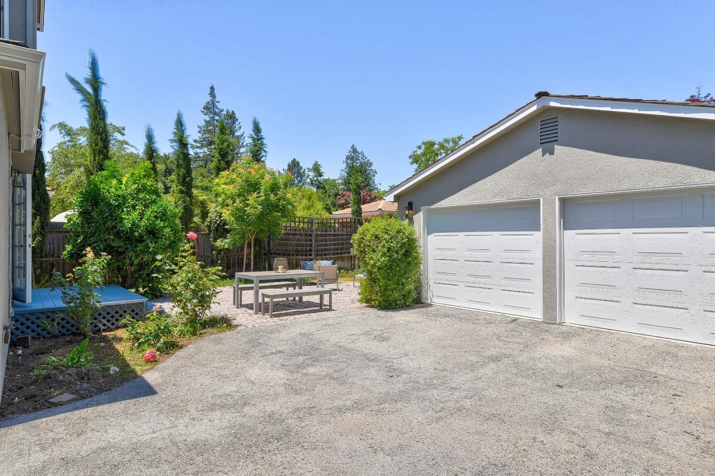262 Princeton RD