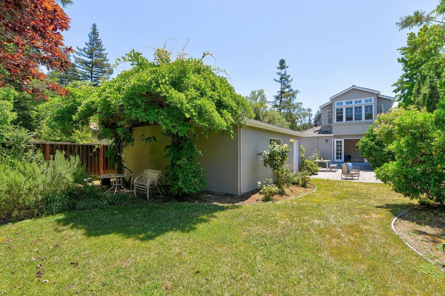 262 Princeton RD