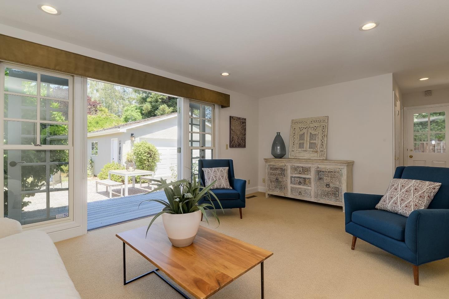 262 Princeton RD