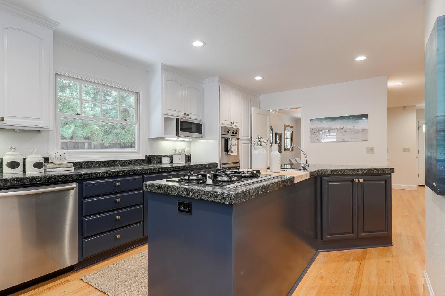 262 Princeton RD