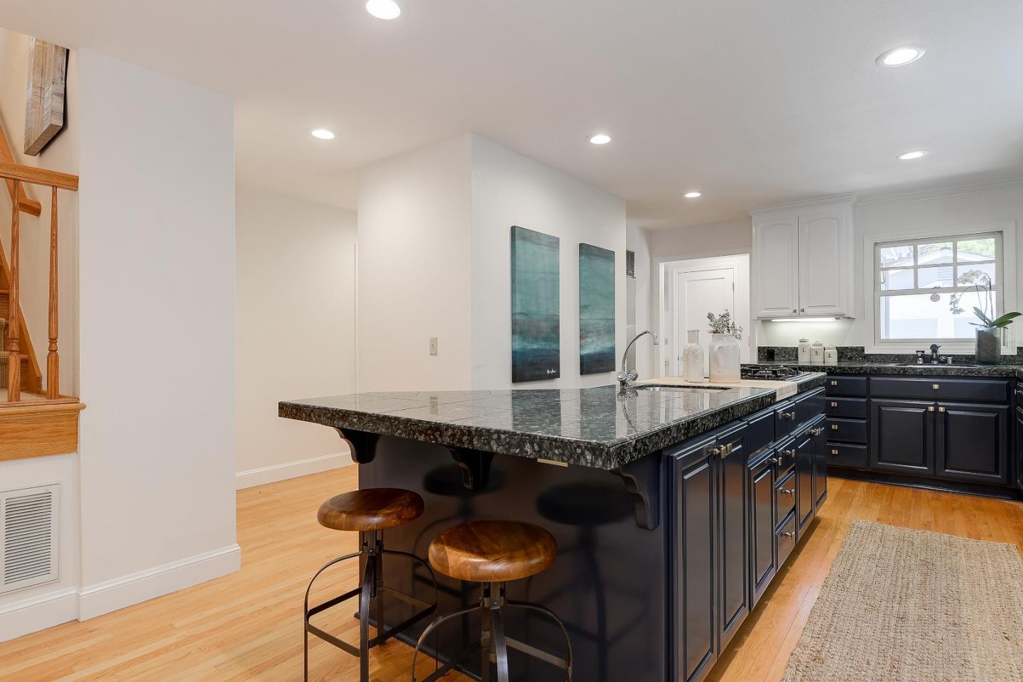 262 Princeton RD