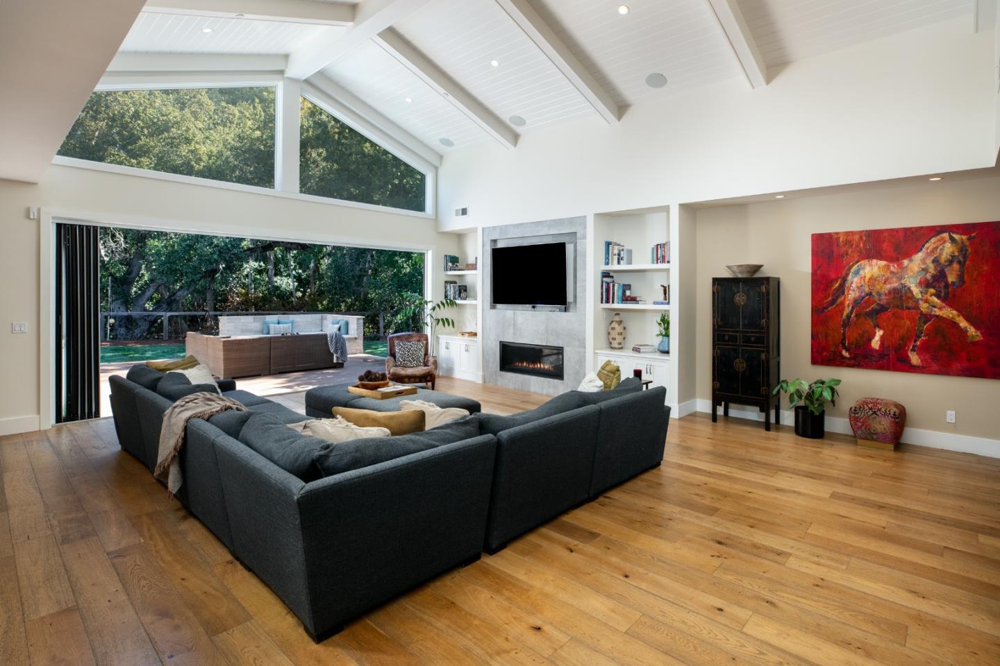 349 Blue Oak LN
