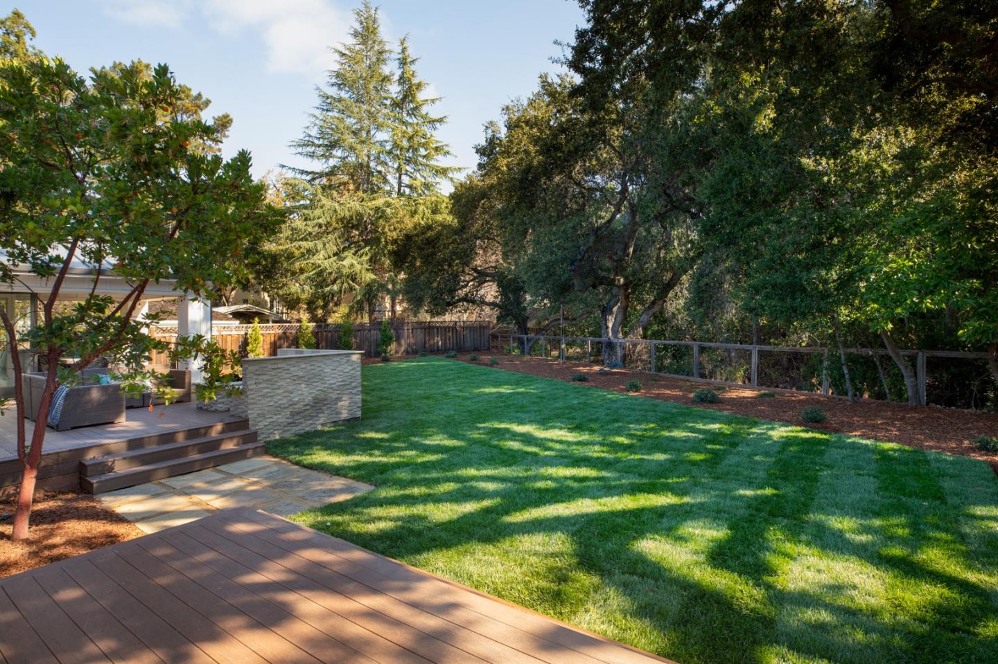 349 Blue Oak LN
