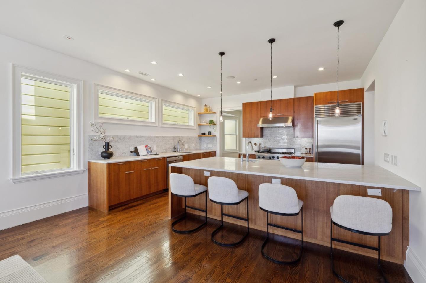 56 Divisadero ST