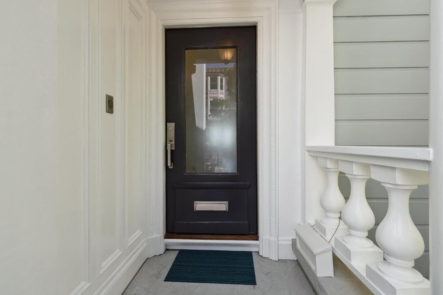 56 Divisadero ST