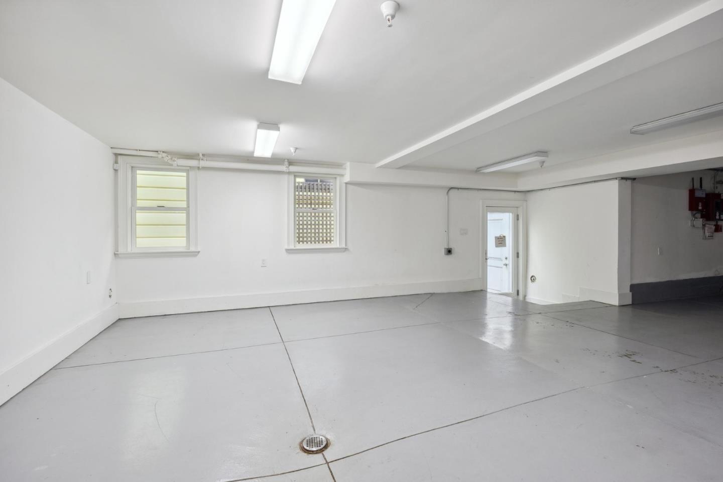 56 Divisadero ST