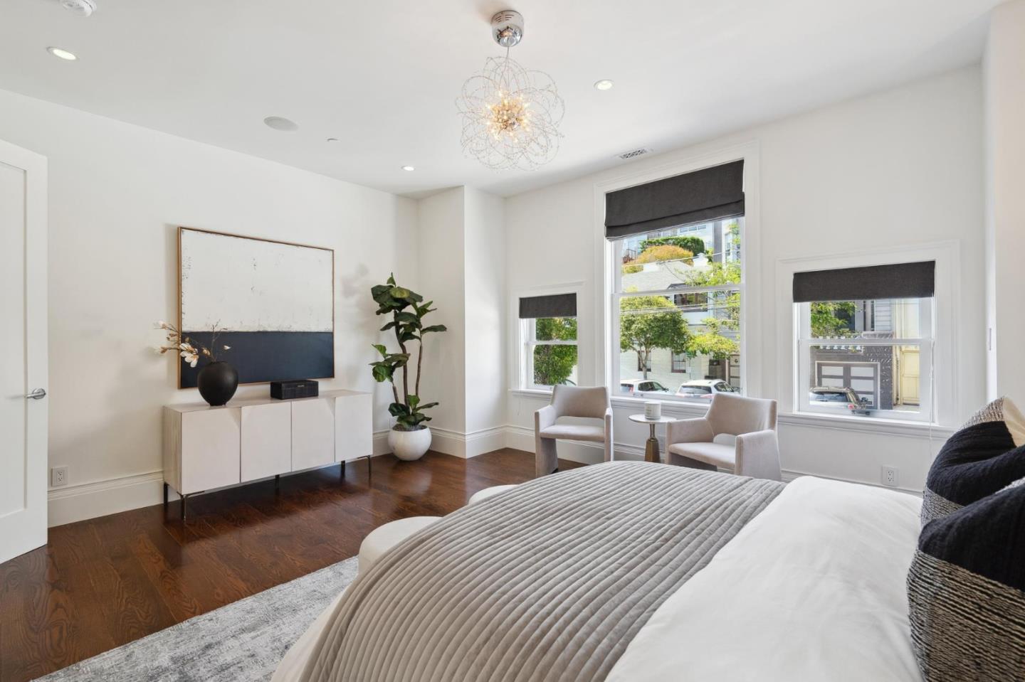 56 Divisadero ST