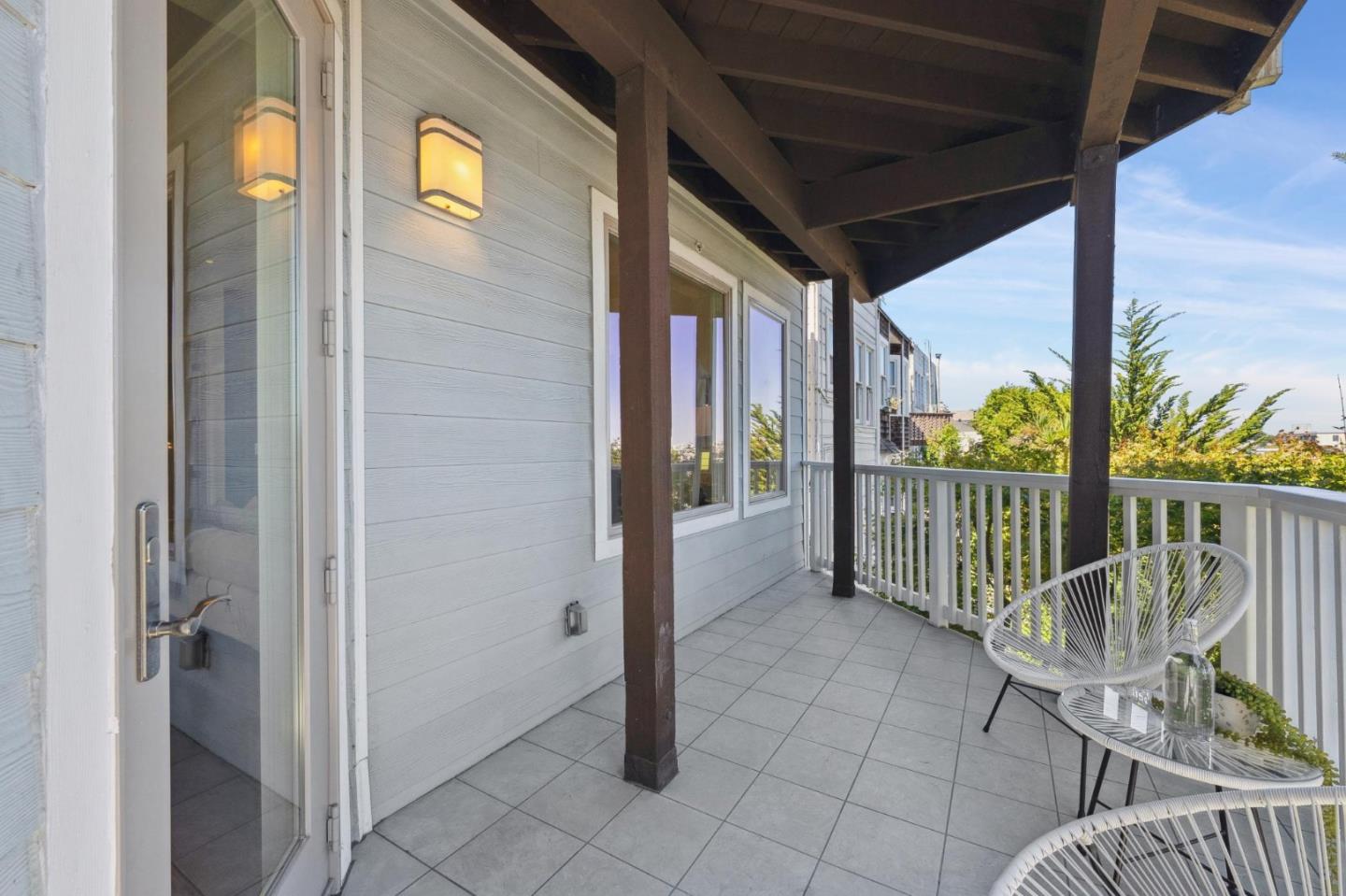 56 Divisadero ST