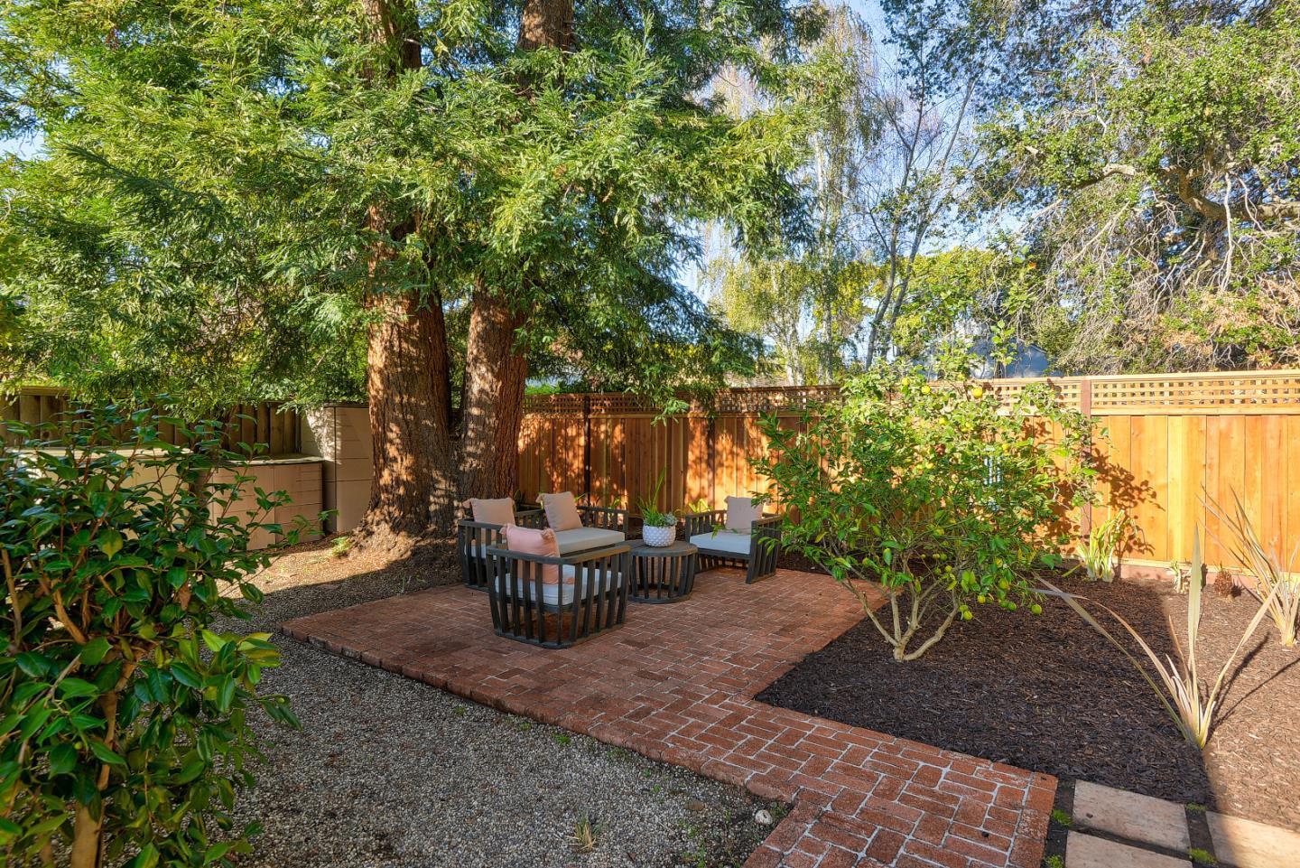 250 Princeton Unit B RD