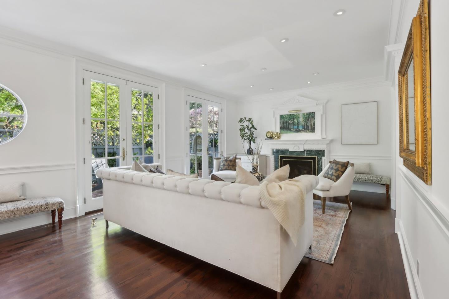 1314 University DR