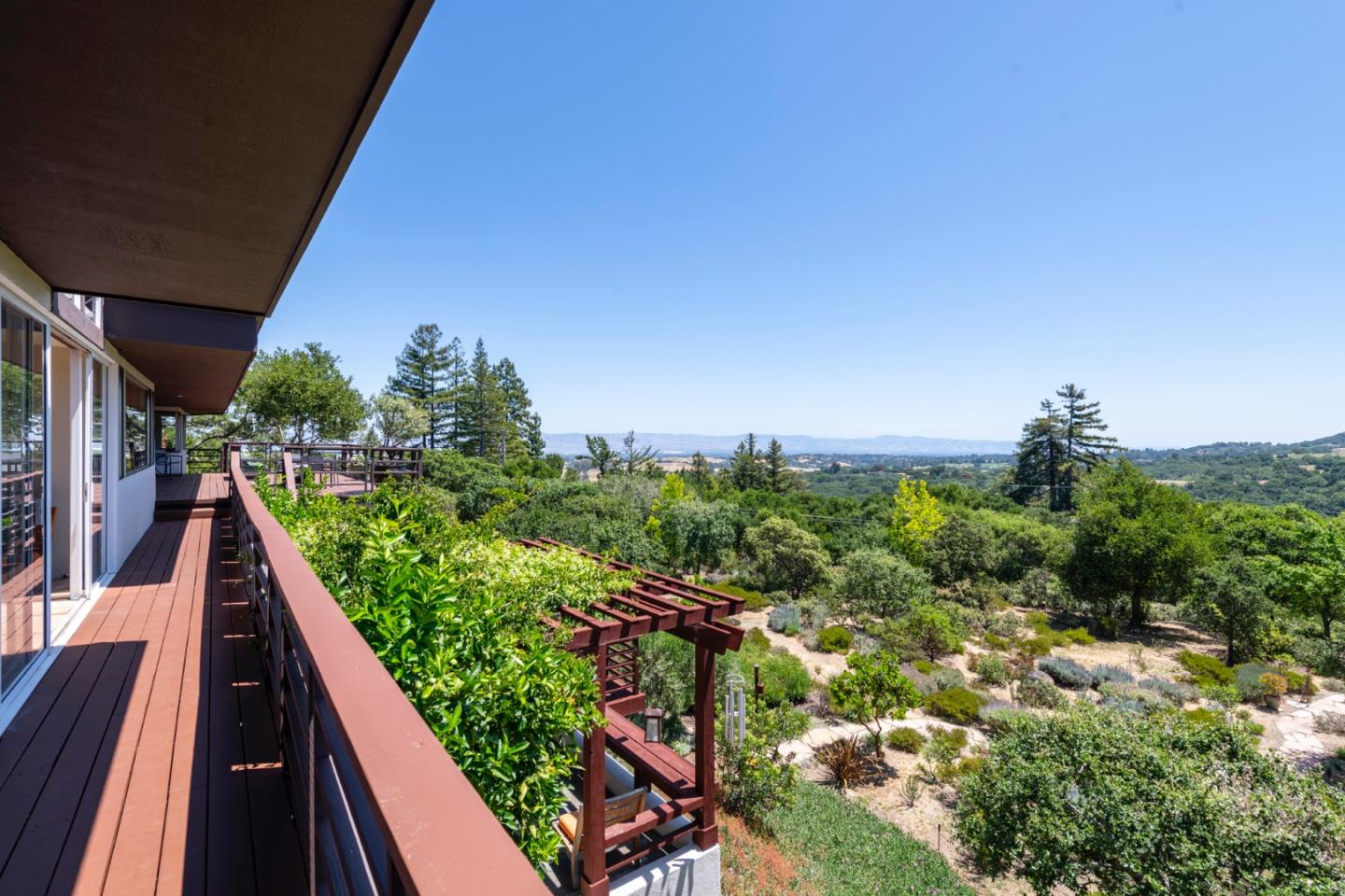 165 Golden Oak Drive