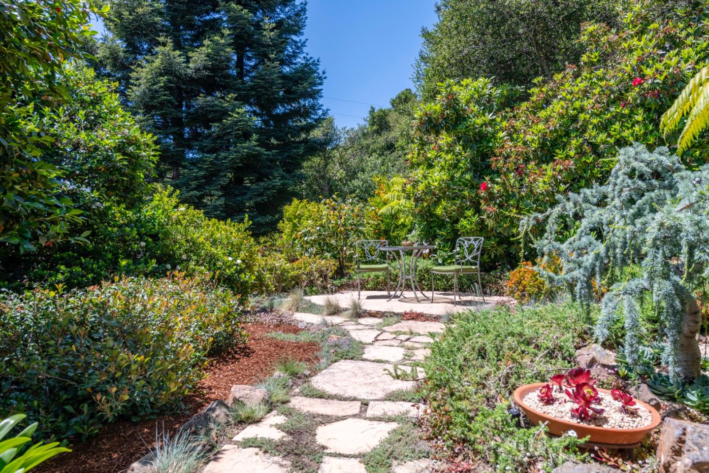 165 Golden Oak Drive