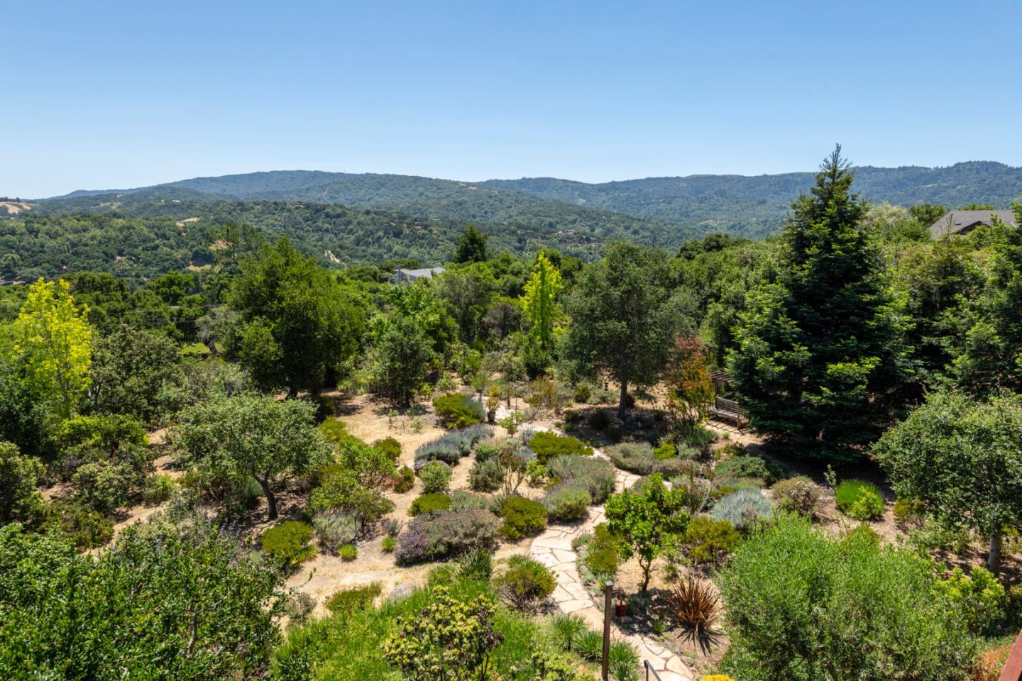 165 Golden Oak Drive