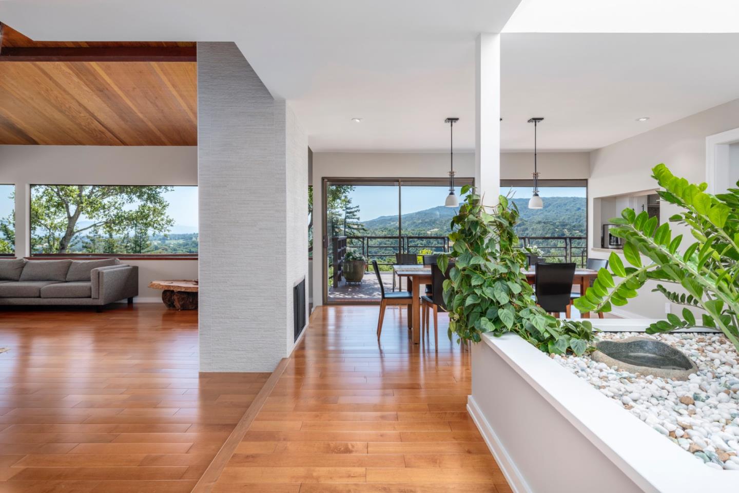 165 Golden Oak Drive