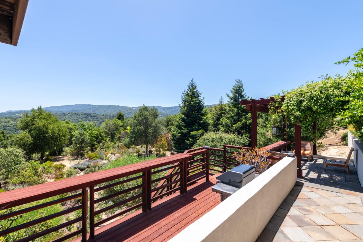165 Golden Oak Drive