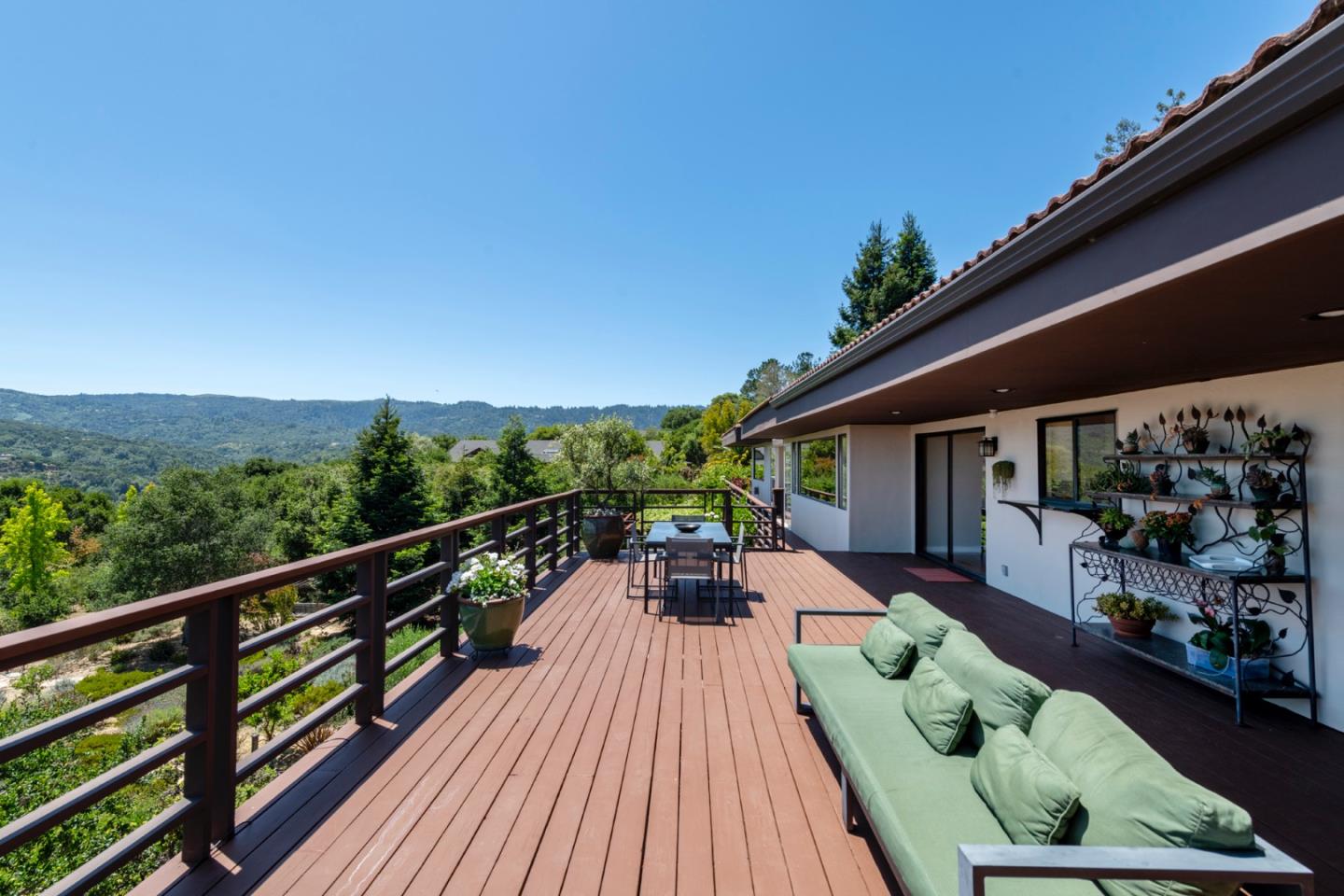 165 Golden Oak Drive