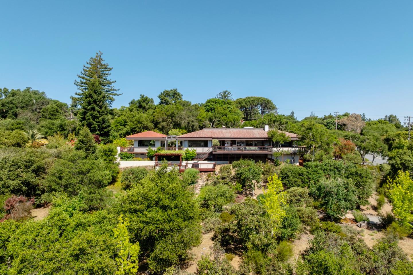 165 Golden Oak Drive