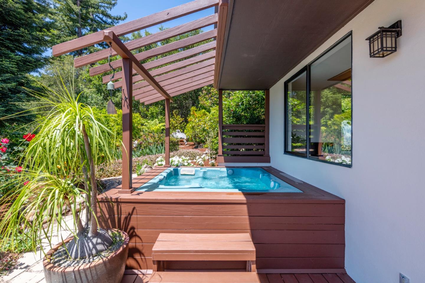 165 Golden Oak Drive