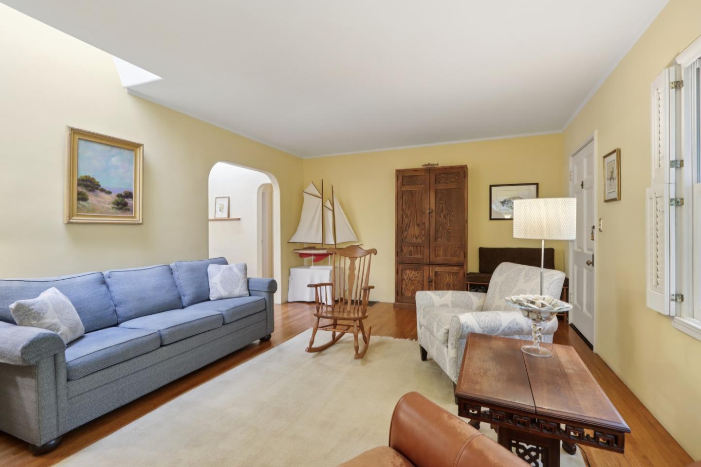 325 University Drive