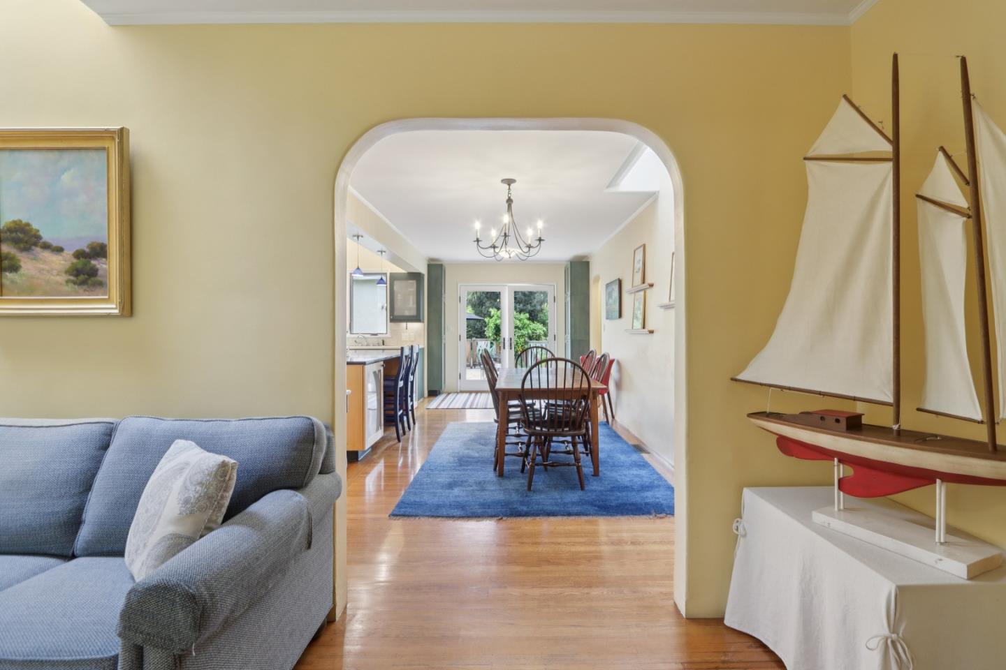 325 University Drive