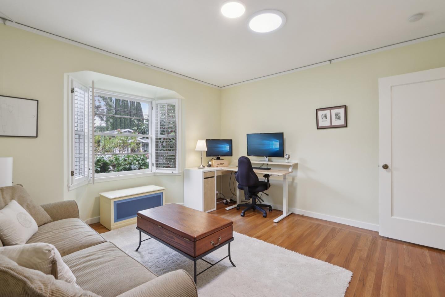 325 University Drive