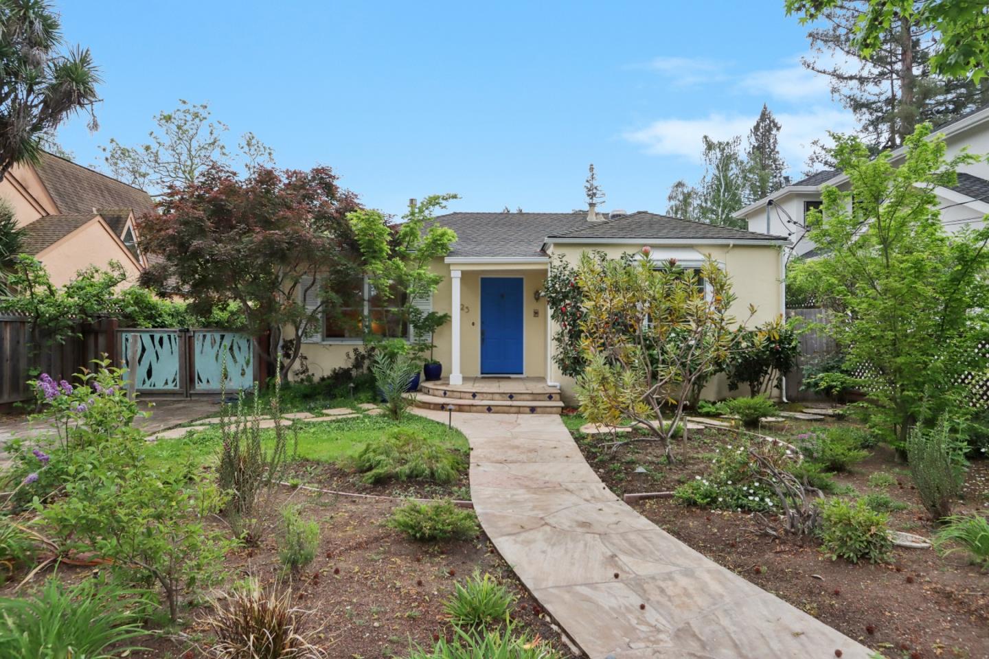 325 University Drive