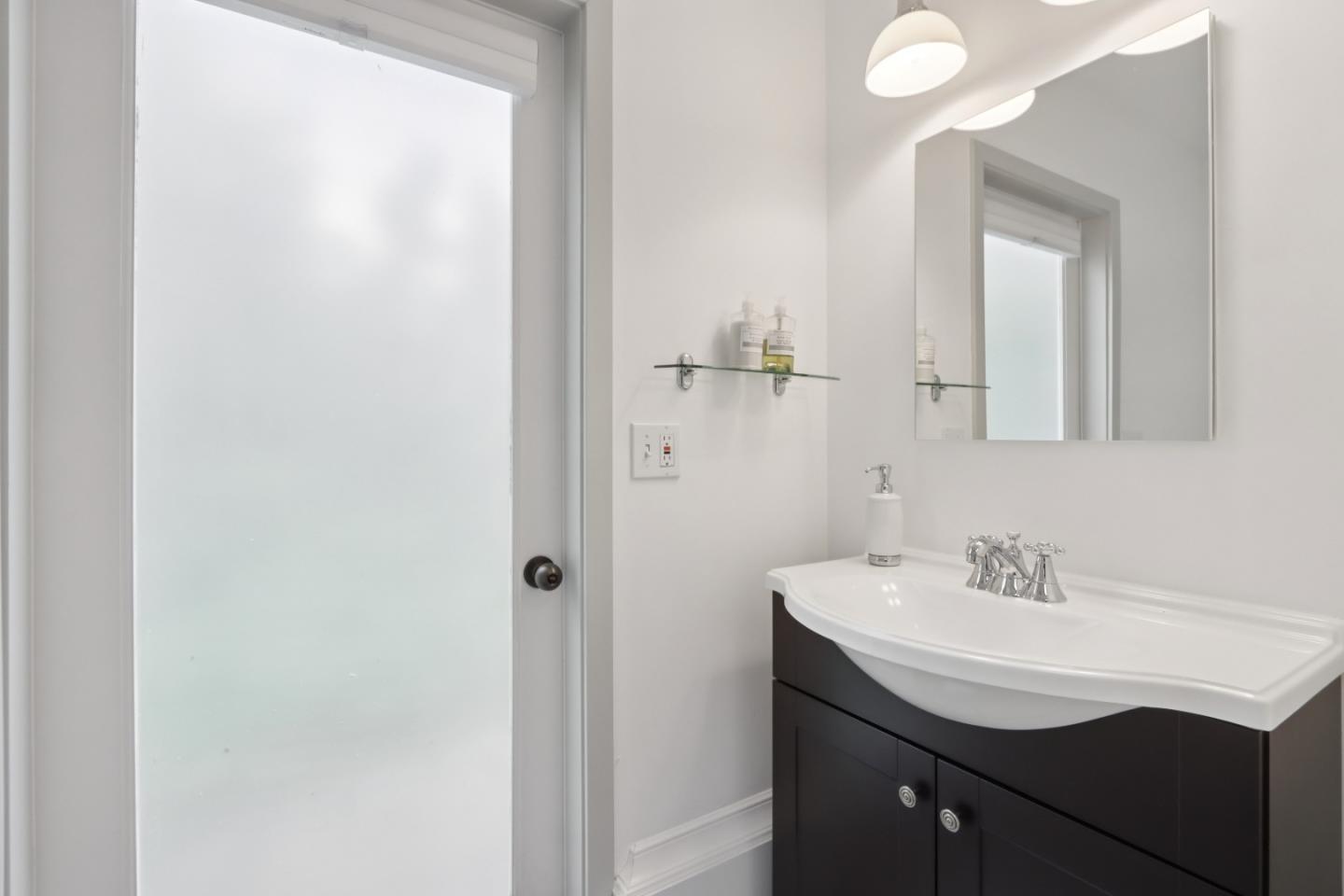 325 University Drive