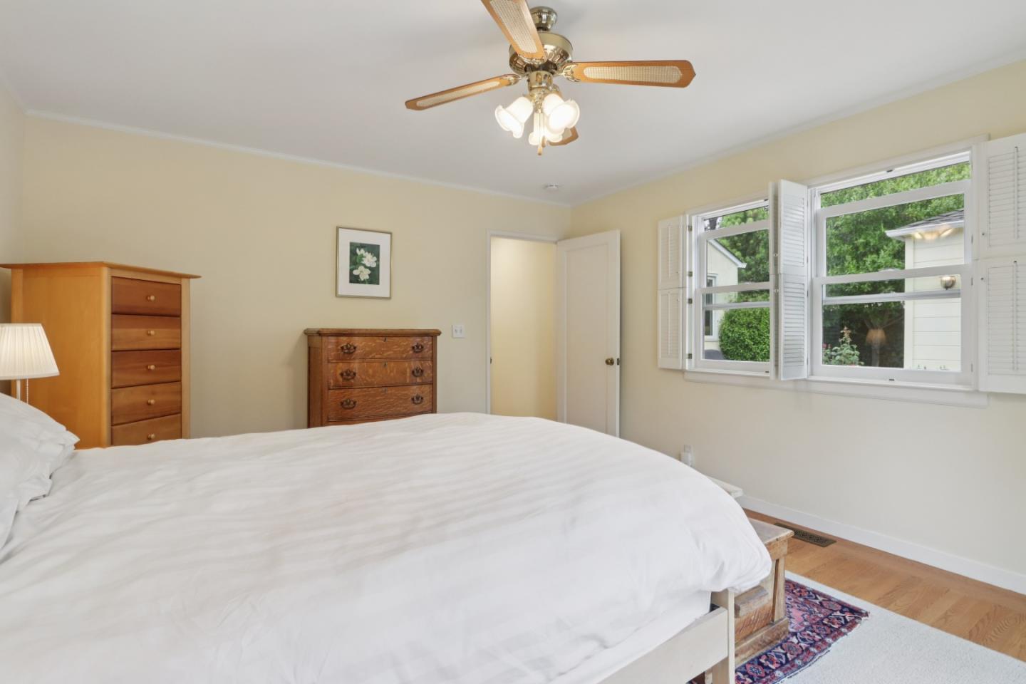 325 University Drive