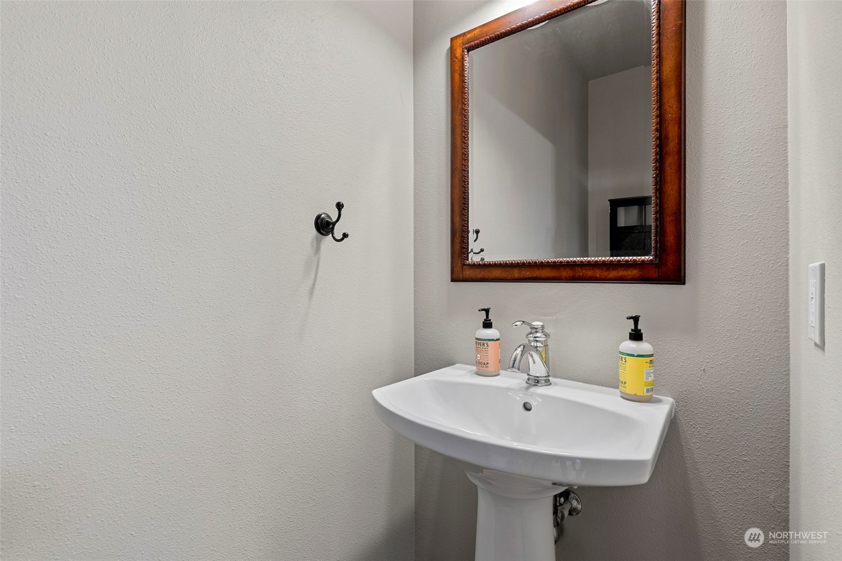 100 Ski Blick Strasse Unit: A103